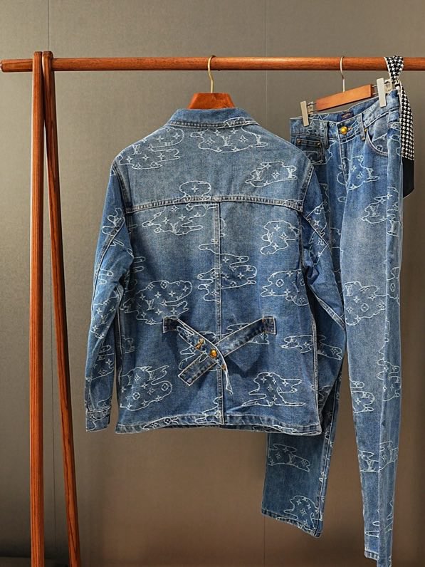 19a3afc8198fcf295dd7aa33126d231c_1784521182_1477.jpg