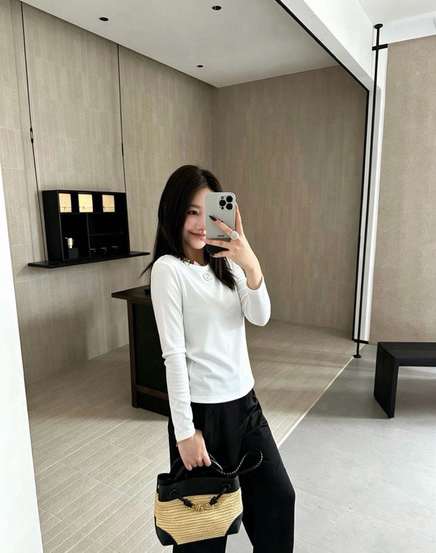 db7650b1f193658569e5869c0ba5c3cc_1785220052_0999.jpg