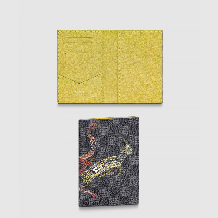 쿠베르튀르 여권지갑 N64604