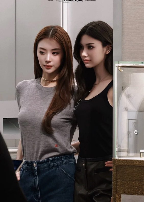 샤넬 시그니처 자수 반팔 니트