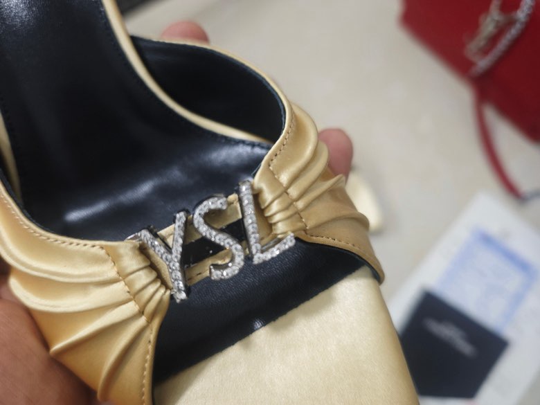 생로랑 YSL 로고 미들힐 펌프스 (
