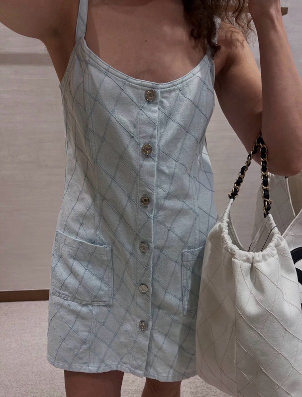샤넬 퀼팅 데님 슬리브리스 원피스