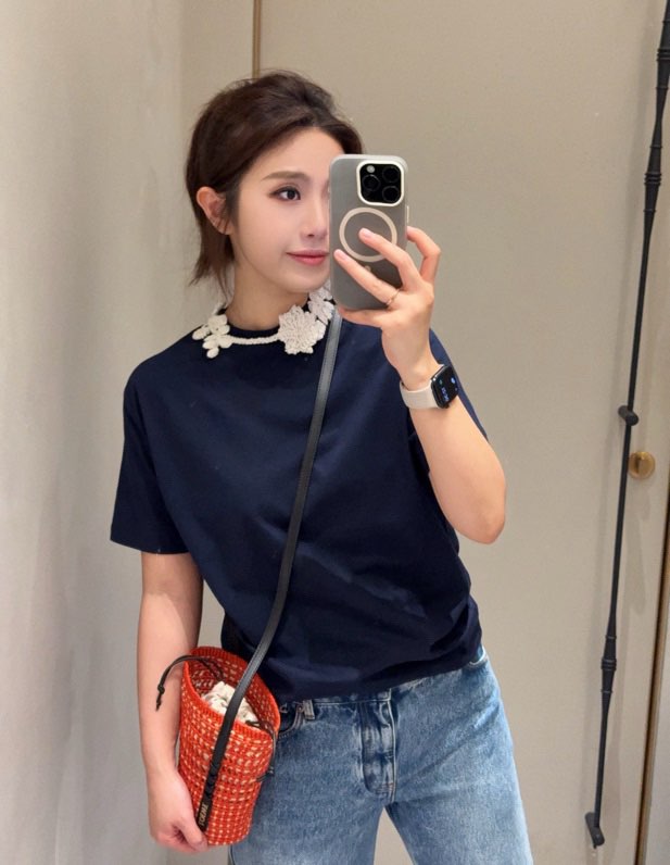 로에베 크로셰 디테일 반팔 티셔츠