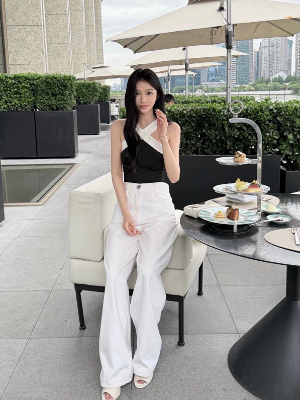 샤넬 26P 화이트 와이드 데님 팬츠
