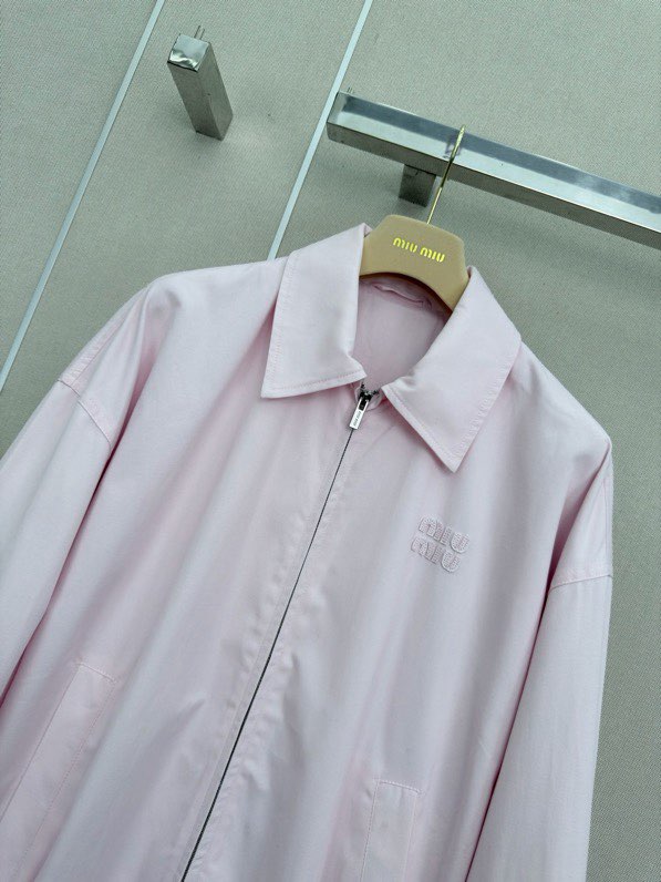 미우미우 로고 패치 카라 자켓