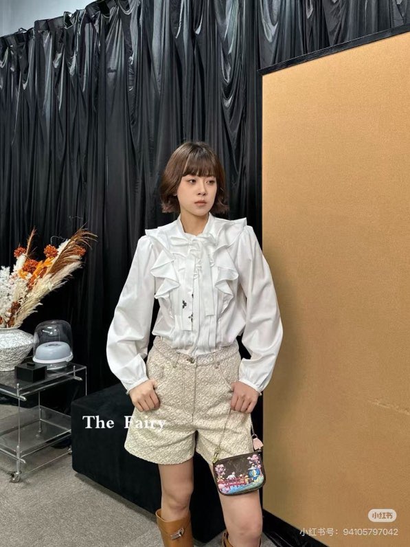 루이비통 자카드 로고 데님 쇼츠