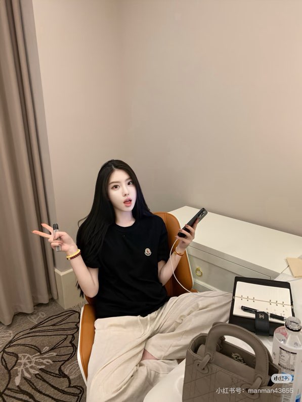 몽클레어 로고 자수 코튼 반팔 티셔츠