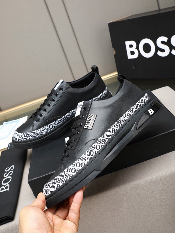 BOSS 프리미엄 레더 스니커즈