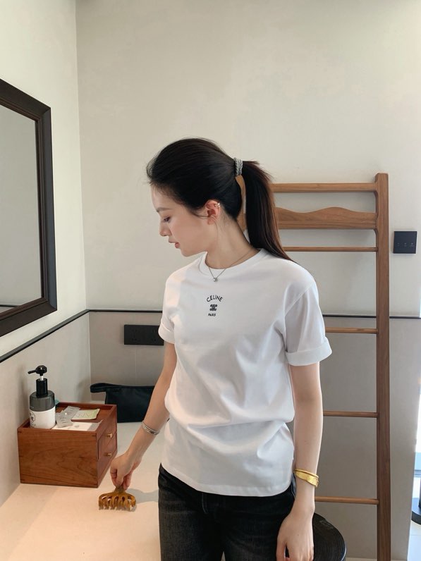 셀린느 트리옹프 자수 반팔 티셔츠