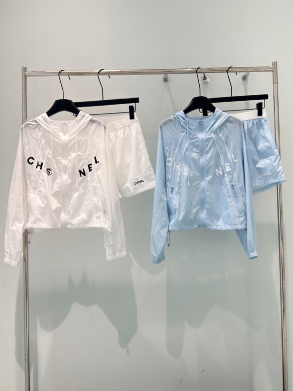 샤넬 후드 자켓 & 쇼츠 세트