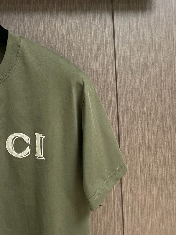 구찌 포레스트 그린 자수 반팔 티셔츠
