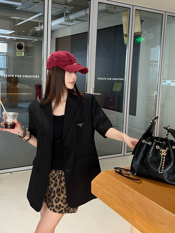 프라다 클래식 테일러드 자켓