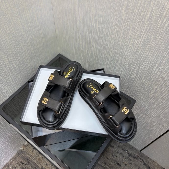 샤넬 비치 레더 샌들