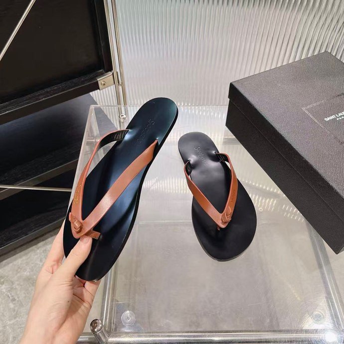 생로랑 YSL Cassandre POOL 쪼리 슬리퍼