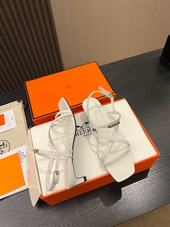 에르메스 켈리 버클 레더 샌들