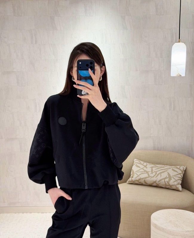 루이비통 모노그램 디테일 집업 블루종 자켓