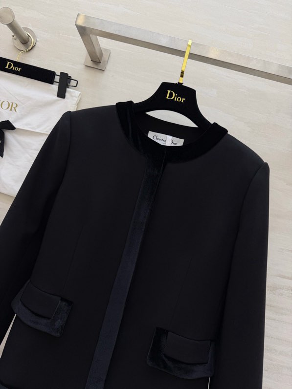 디올 벨벳 트리밍 노카라 자켓