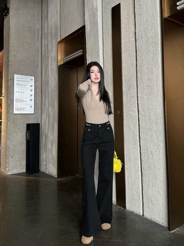 셀린느 하이웨이스트 부츠컷 데님 팬츠