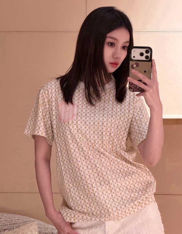 루이비통 2026 SS 모노그램 그라데이션 반팔 티셔츠