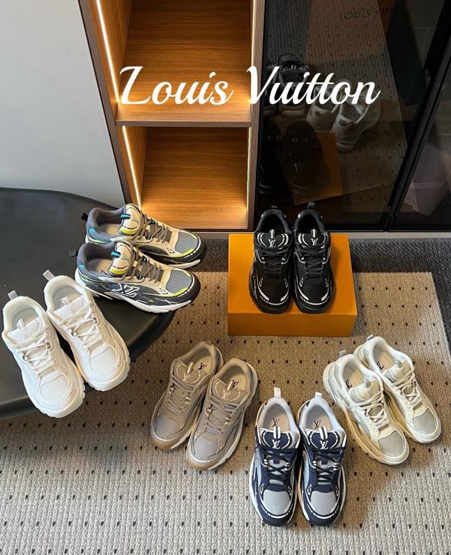 프리미엄급     루이비통(Louis Vuitton) LV TATIC RUNNER 스니커즈