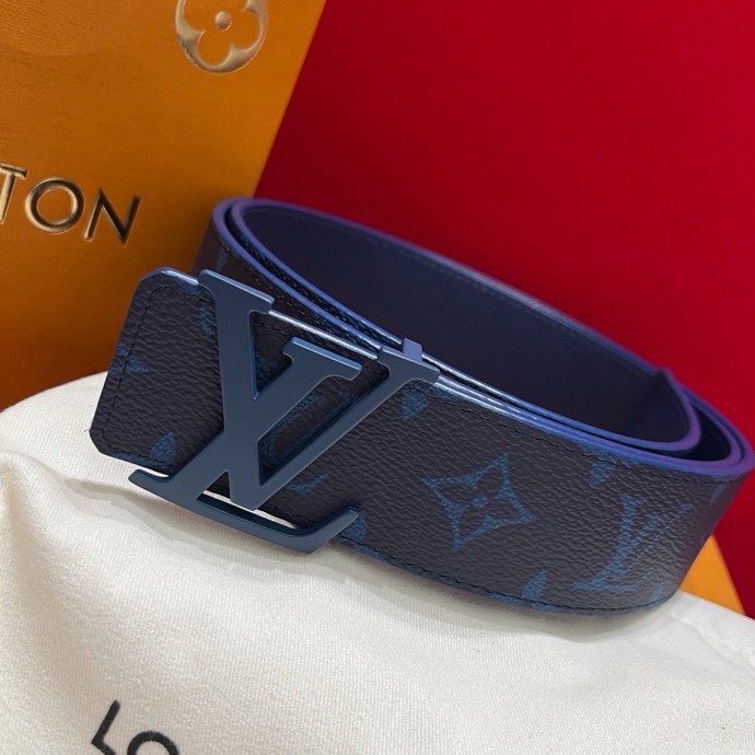 루이비통(Louis Vuitton) 리버서블 레더 벨트