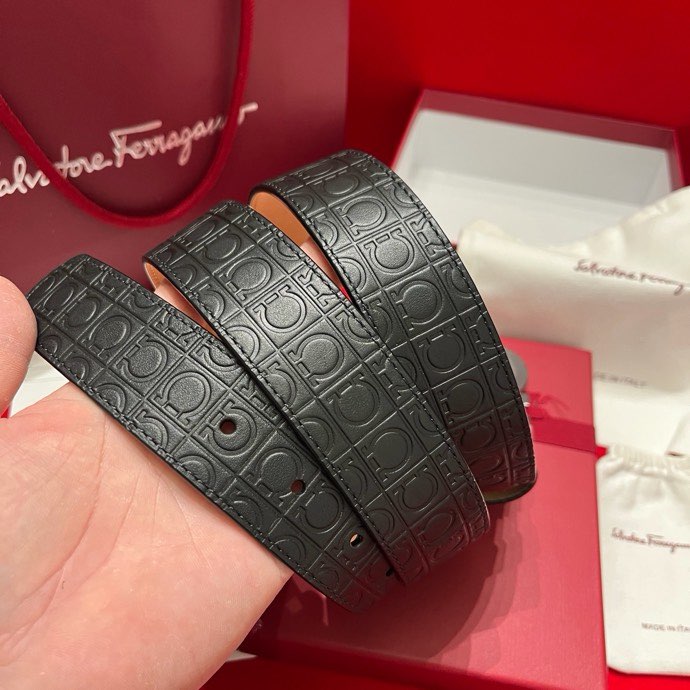 페라가모(Ferragamo) 간치니 리버서블 레더 벨트