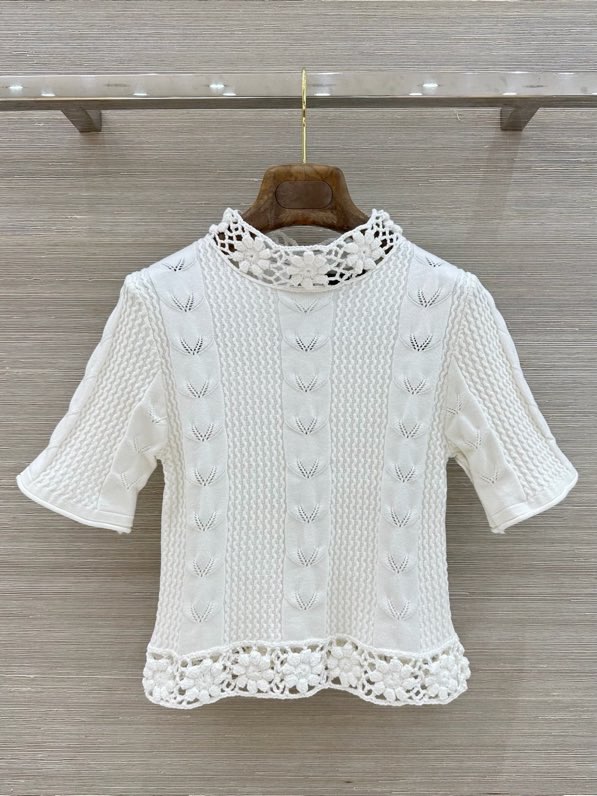 샤넬 2026 S/S 핸드메이드 플라워 실크 반팔 니트