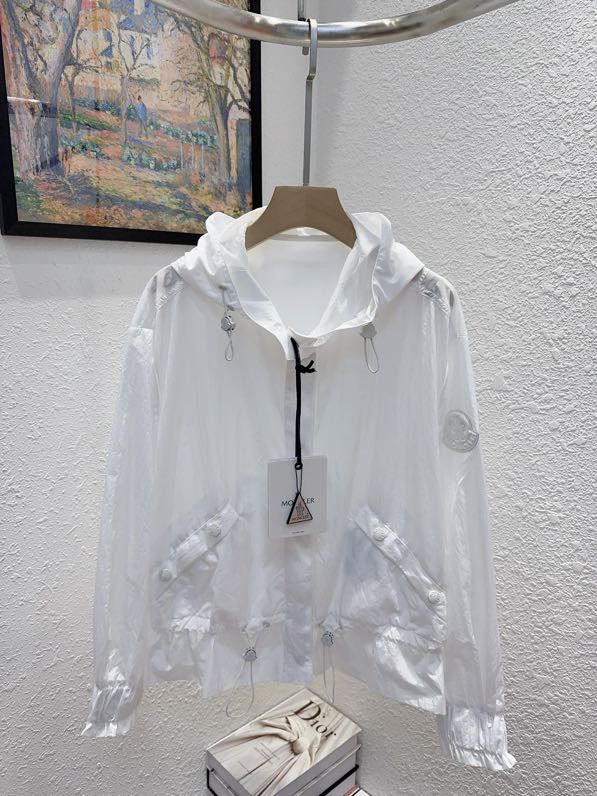 몽클레르(MONCLER) 프리미엄 로고 후드 썬프로텍트 윈드브레이커