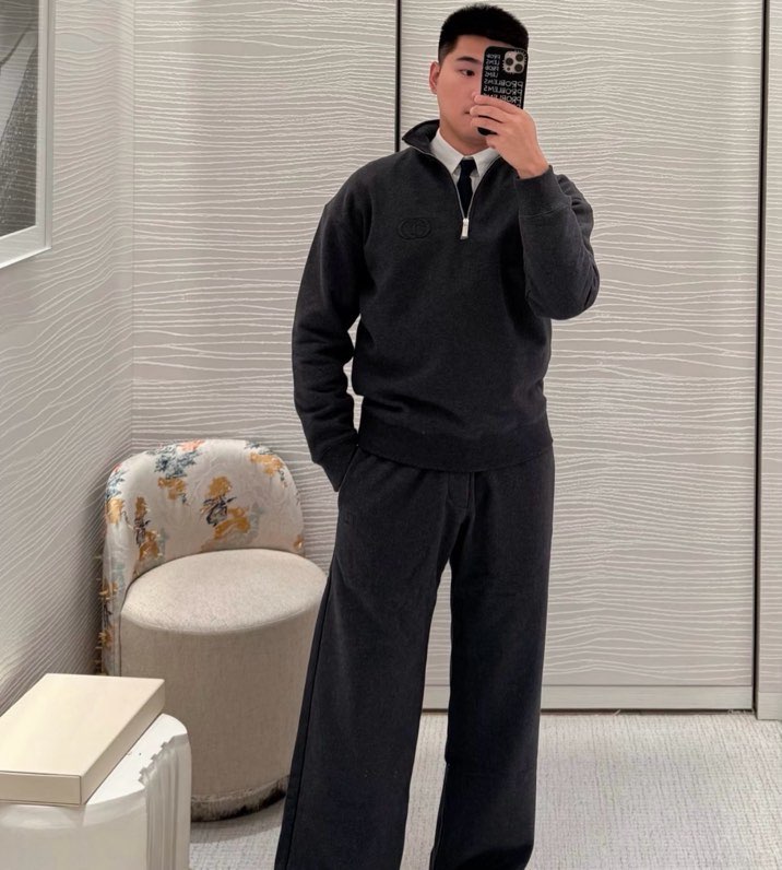 디올(DIOR) CD Icon 반집업 오버핏 스웨트셔츠
