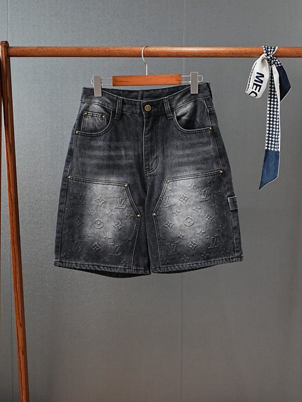 루이비통(Louis Vuitton) 2026 S/S 엠보 모노그램 데님 쇼츠