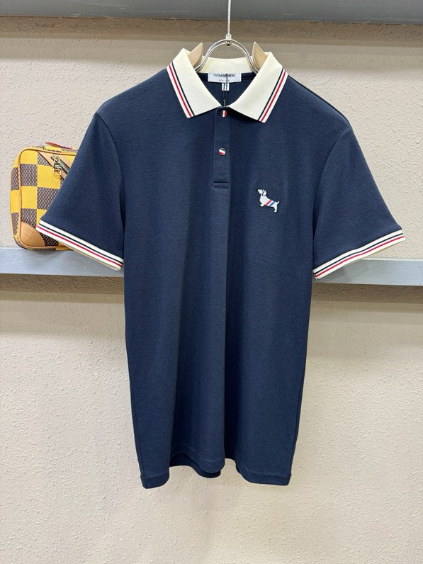 톰브라운(Thom Browne) 2026 S/S 프리미엄 로고 반팔 폴로셔츠