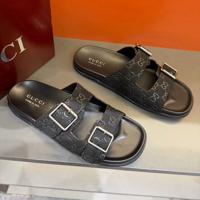 구찌(GUCCI) GG 모노그램 프리미엄 남성 슬리퍼