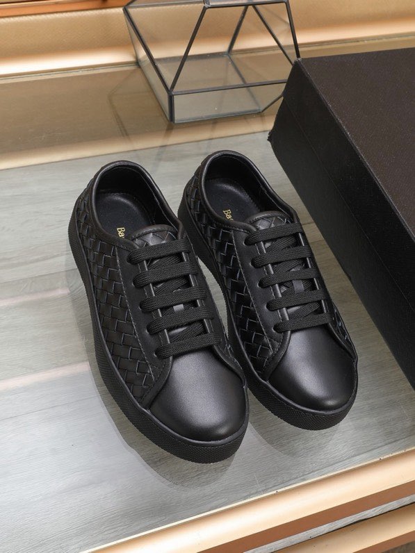 보테가 베네타(BOTTEGA VENETA) 프리미엄 남성 인트레치아토 슬라이드