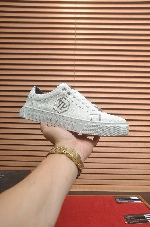 필립 플레인(PHILIPP PLEIN) 프리미엄 남성 스니커즈