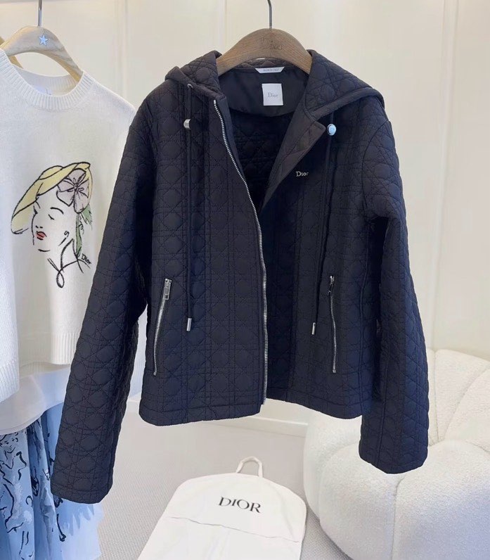 디올(DIOR) 퀼팅 후드 집업 패딩 점퍼