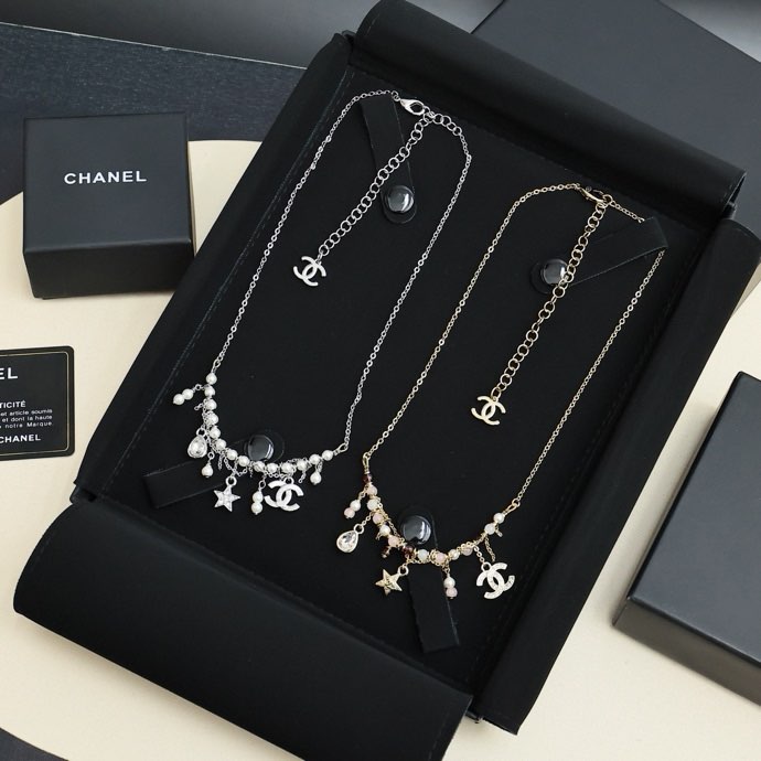 샤넬(CHANEL) 26C 스타 멀티 참 레이어드 목걸이