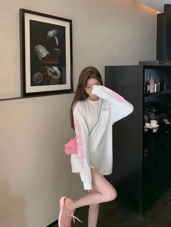 크롬하츠 레드 스파이더 웹 프린트 롱슬리브 티셔츠