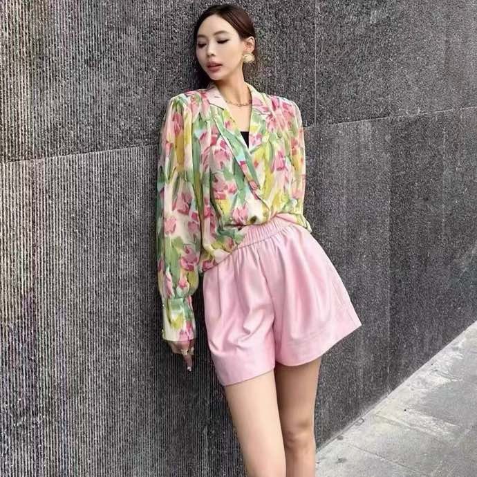 샤넬 이탈리아 울 테일러드 쇼츠