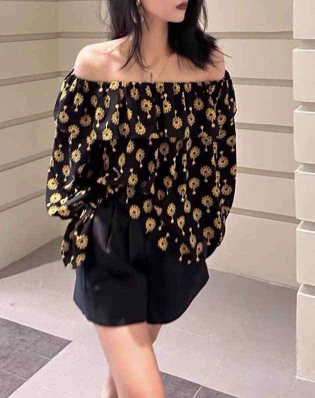 샤넬 이탈리아 울 테일러드 쇼츠