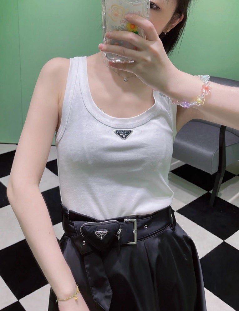 프라다 나일론 플레어 스커트