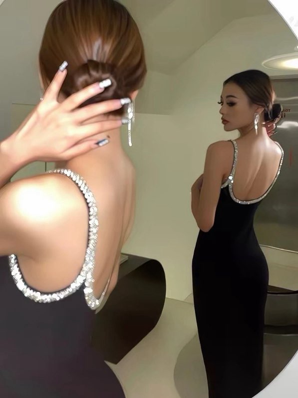 디올 크리스탈 스트랩 슬립 원피스