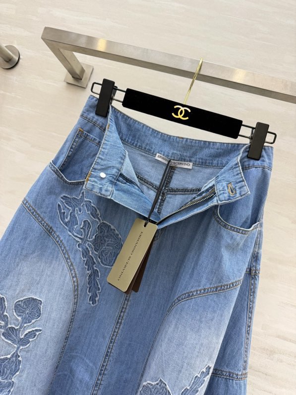 에르마노 쉐르비노 플라워 자수 데님 미디 스커트