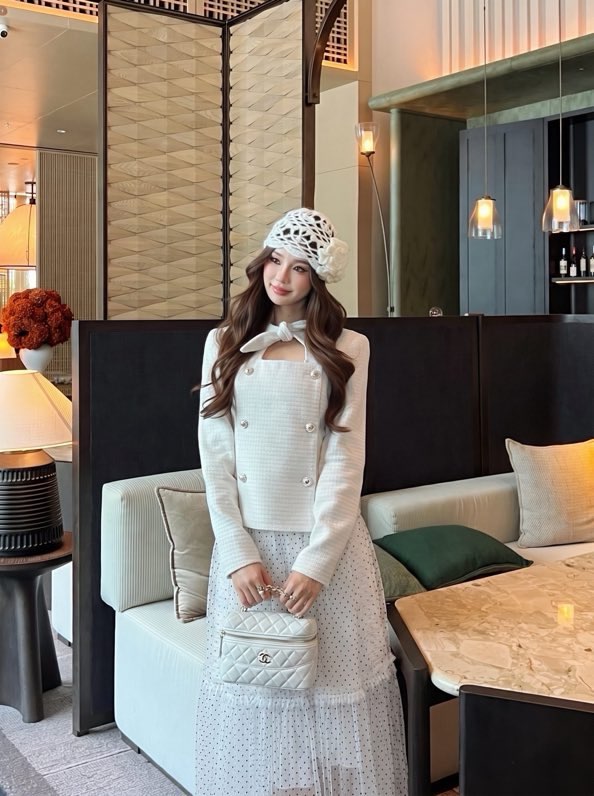 샤넬 리본 디테일 트위드 숏 자켓